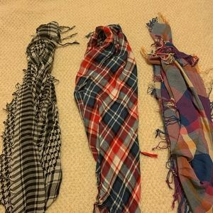 Set of 3 Scarves!